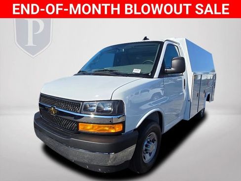 New 2025 Chevrolet Express 3500 w/ Power Convenience Package RWD image 11