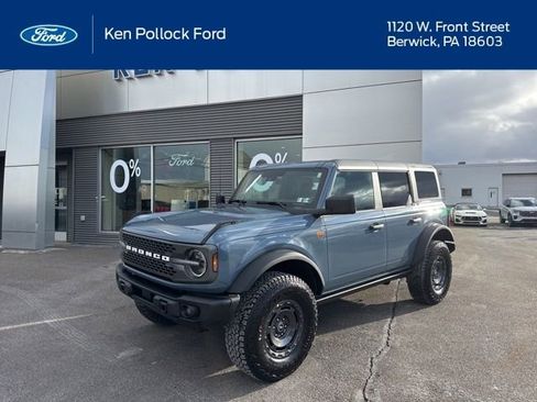 New 2025 Ford Bronco Badlands w/ Sasquatch Package AWD/4WD image 1