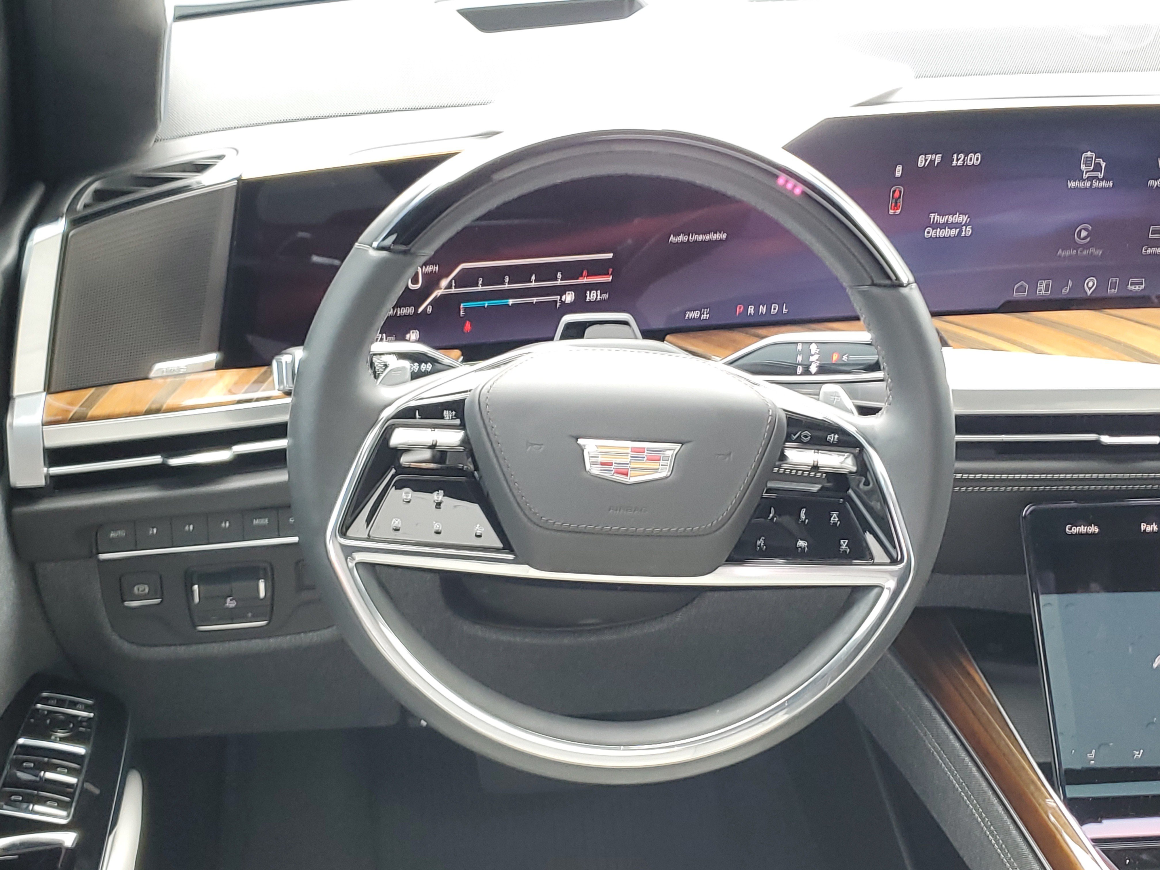 Used 2025 Cadillac Escalade ESV Sport Platinum w/ LPO, Floor Liner Package AWD/4WD image 12