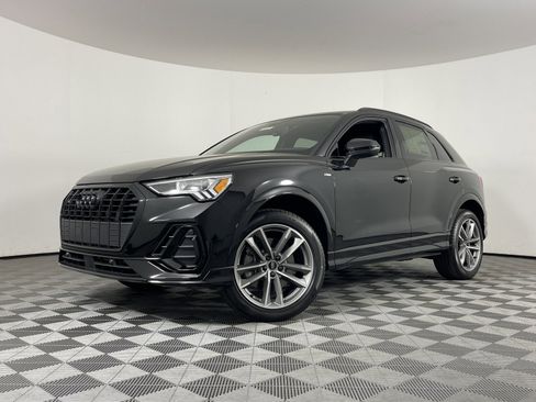 New 2025 Audi Q3 2.0T Premium image 2