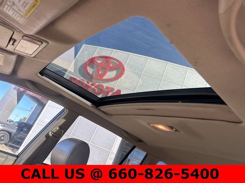 Used 2003 Toyota Highlander Limited image 10