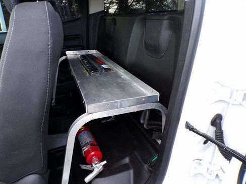 Used 2021 Chevrolet Colorado LT w/ Fleet Safety Package image 8