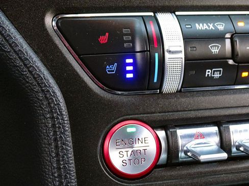Used 2020 Ford Mustang GT Premium RWD image 34