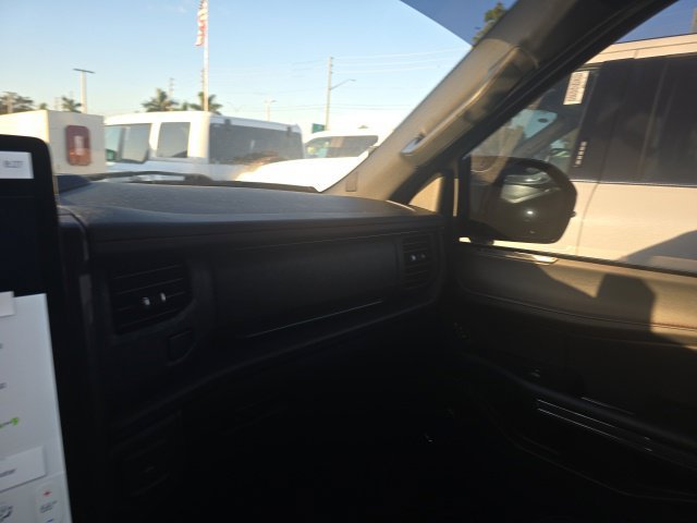Used 2024 Ford Expedition Limited RWD image 15