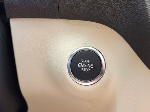 New 2026 Volvo XC40 B5 Ultra w/ Protection Package Premier image 21