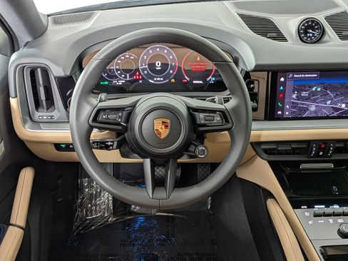 New 2026 Porsche Cayenne Coupe AWD/4WD image 15