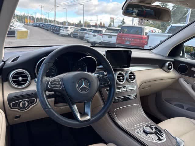 Used 2019 Mercedes-Benz GLC 300 4MATIC image 12
