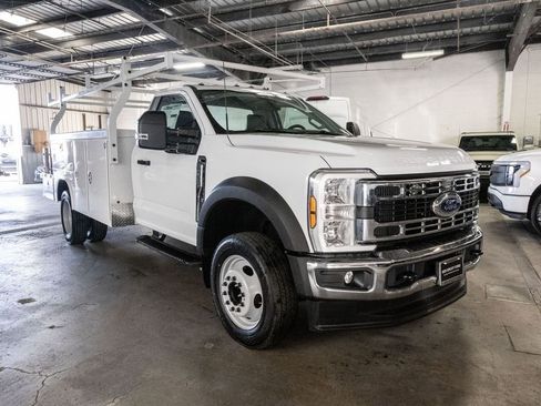 New 2025 Ford F450 XL w/ XL Chrome Package image 33
