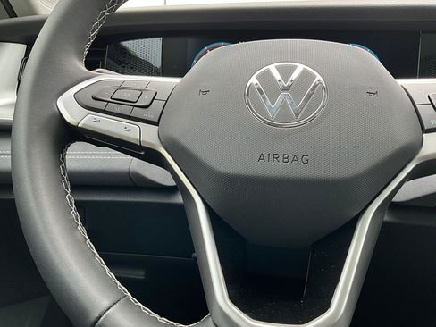 New 2026 Volkswagen Tiguan SE image 22