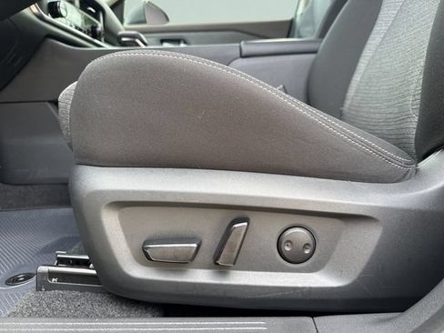Used 2023 Nissan Rogue SV FWD image 24