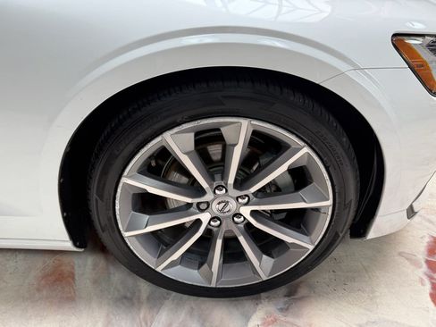 Used 2019 Volvo S60 T5 Momentum w/ Premium Package FWD image 38