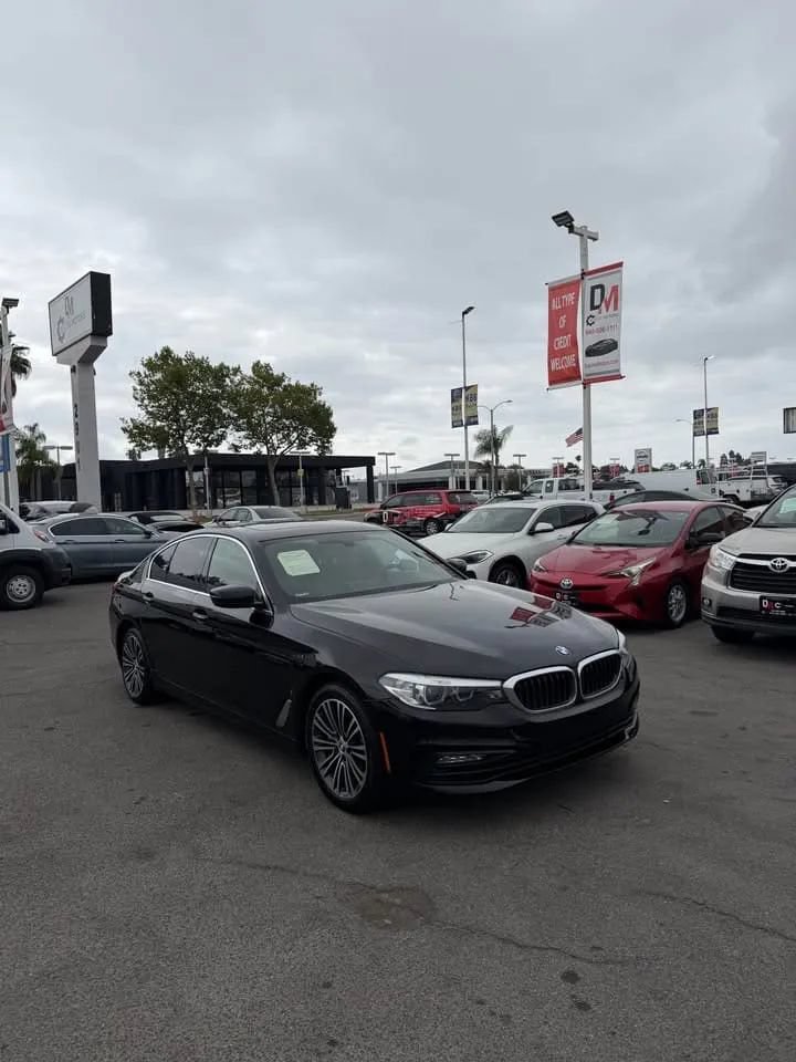 Used 2018 BMW 530e RWD image 2