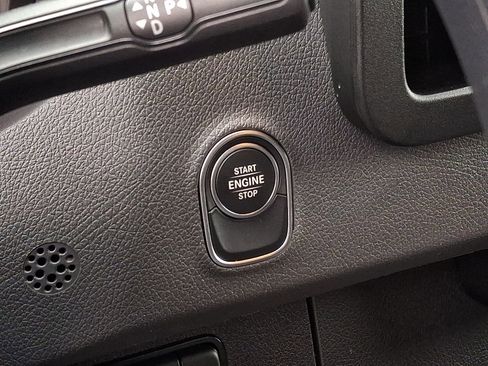 Used 2025 Mercedes-Benz Sprinter 2500 image 21