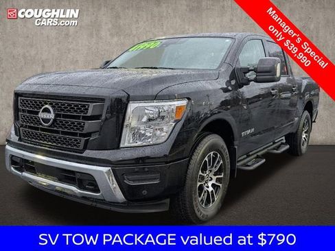 Certified 2024 Nissan Titan SV w/ SV Convenience Package image 4