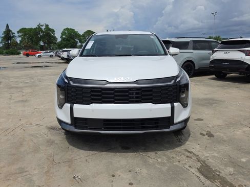 New 2027 Kia Sportage LX FWD image 3