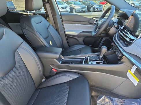 New 2026 Jeep Compass Latitude image 10