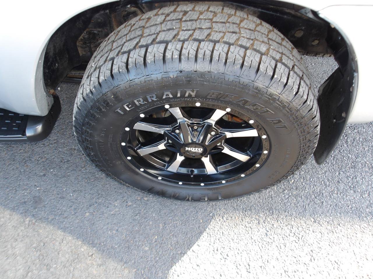 Used 2006 Toyota 4Runner SR5 AWD/4WD image 22