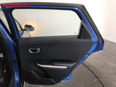 Used 2025 Kia K4 GT-Line w/ GT-Line Premium Package image 35