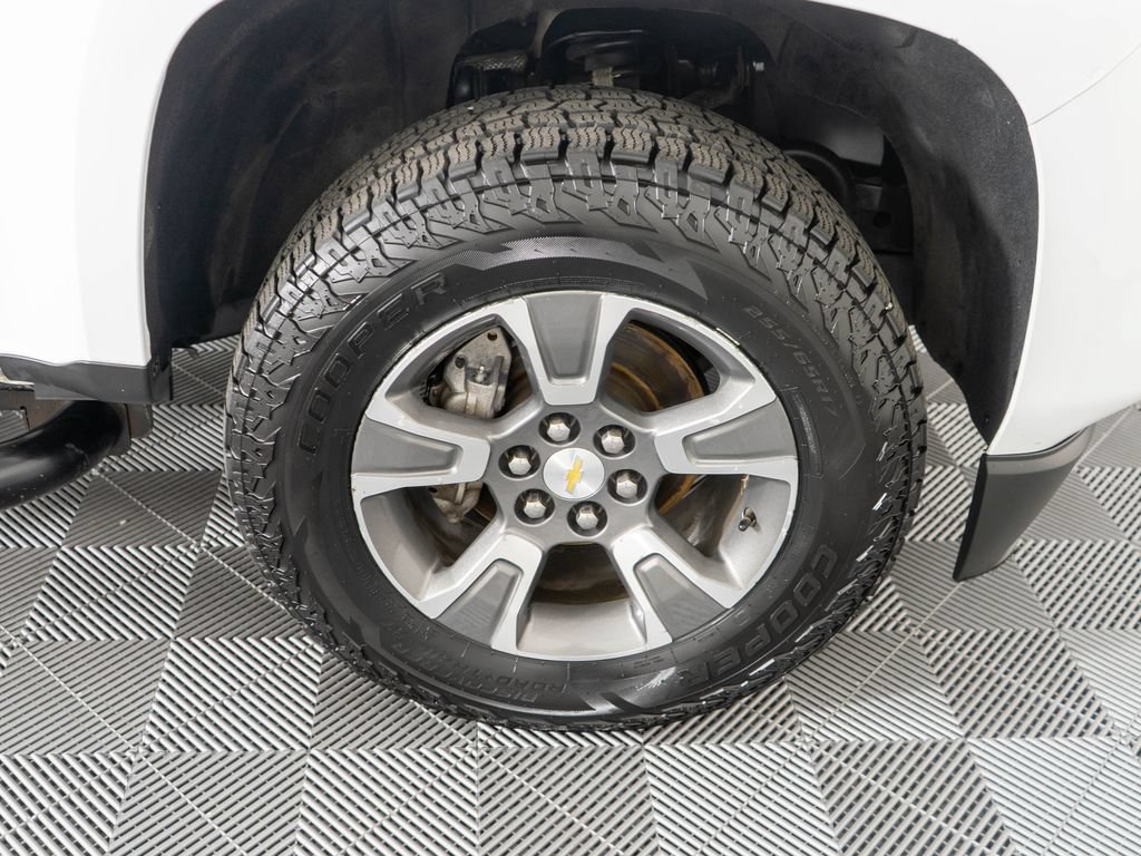Used 2015 Chevrolet Colorado Z71 AWD/4WD image 32