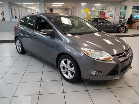 Used 2012 Ford Focus SE image 16