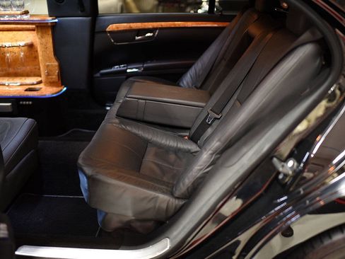 Used 2008 Mercedes-Benz S 550 4MATIC image 10