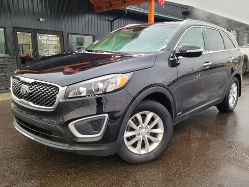 Used 2018 Kia Sorento AWD image 1