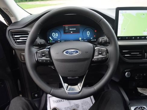 Used 2023 Ford Escape Active w/ Tech Pack #2 AWD/4WD image 4