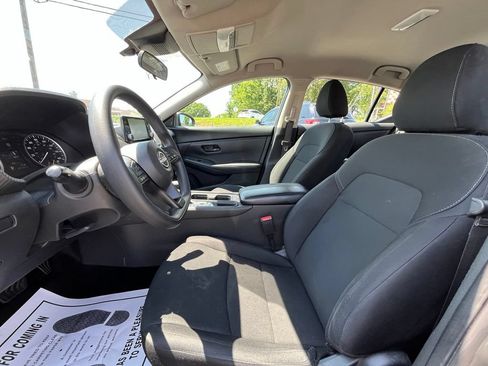 Used 2024 Nissan Sentra S FWD image 19