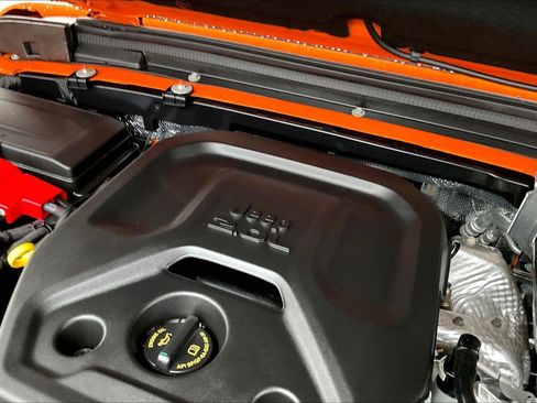 Certified 2025 Jeep Wrangler Rubicon w/ Safety Group image 27