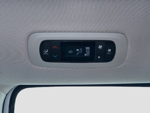 Used 2024 Chrysler Voyager LX FWD image 25