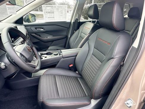 New 2026 Nissan Rogue SV image 9