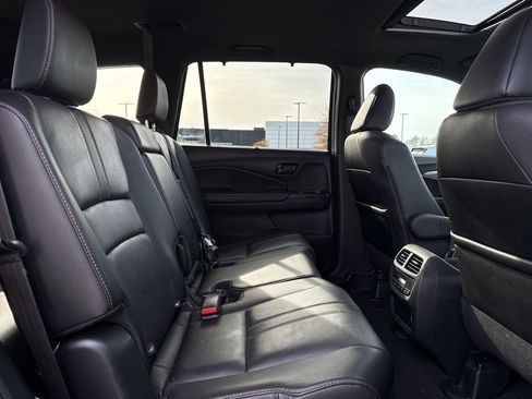 Used 2022 Honda Pilot TrailSport image 19