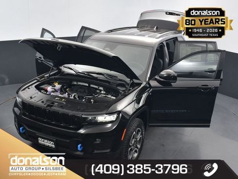 New 2024 Jeep Grand Cherokee Trailhawk w/ Advanced Protech Group II image 41