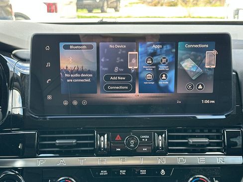 New 2026 Nissan Pathfinder SL AWD/4WD image 19