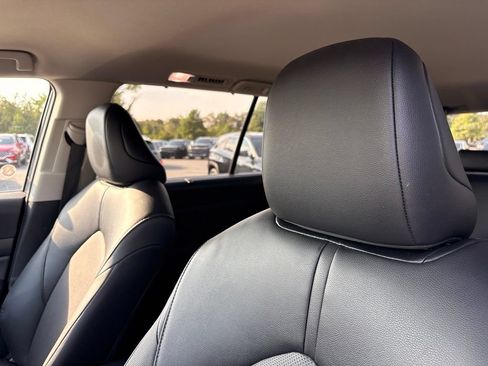 Used 2025 Toyota Grand Highlander AWD image 24