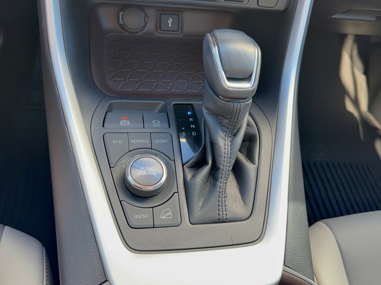 Certified 2021 Toyota RAV4 Limited AWD/4WD image 21
