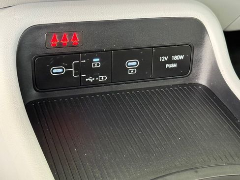 Used 2024 Hyundai Kona SEL image 34