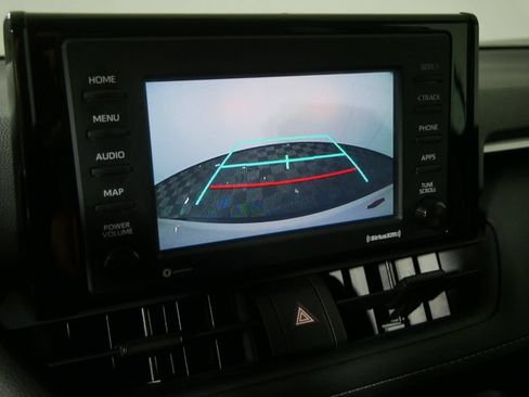 Used 2020 Toyota RAV4 LE w/ All Weather Liner Package AWD/4WD image 25