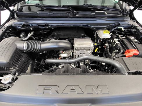 New 2026 RAM 1500 Big Horn AWD/4WD image 9