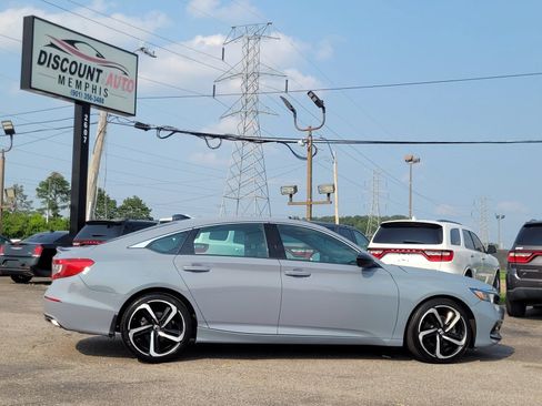 Used 2022 Honda Accord Sport image 4