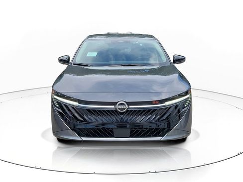 New 2027 Nissan Sentra SR w/ Floor Mat Package FWD image 2