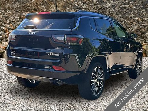 Used 2022 Jeep Compass Limited w/ Elite Group AWD/4WD image 2