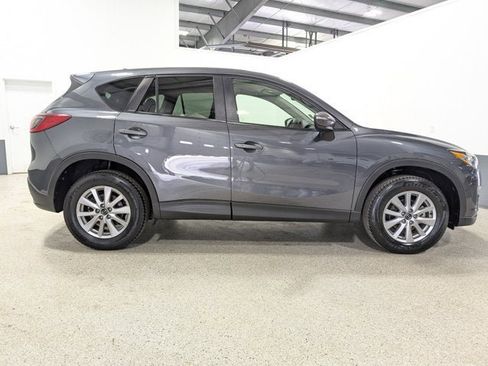 Used 2016 MAZDA CX-5 Touring image 2