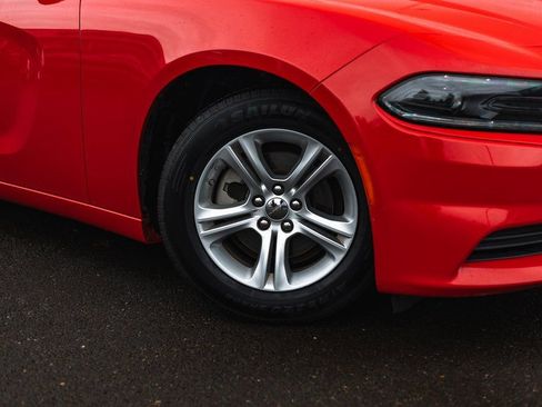 Used 2023 Dodge Charger SXT RWD image 4