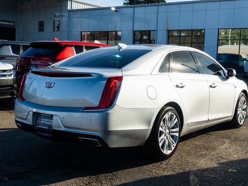 Used 2019 Cadillac XTS Luxury image 6