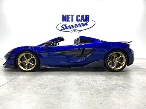 Used 2020 McLaren 600LT Spider RWD image 5
