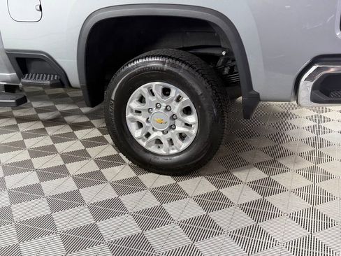 Used 2025 Chevrolet Silverado 3500 LTZ image 10