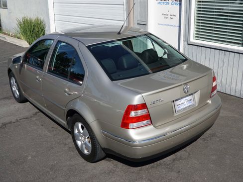 Used 2004 Volkswagen Jetta GLS image 17