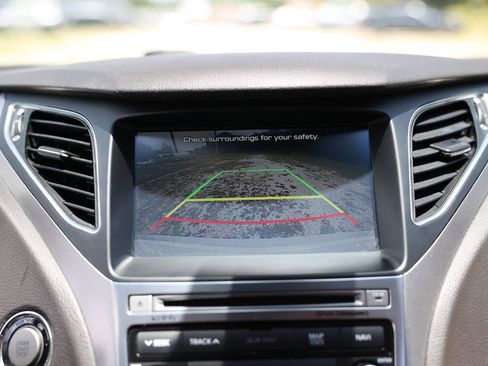 Used 2015 Hyundai Azera Limited FWD image 35