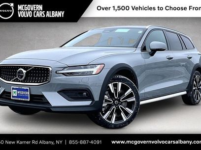 New 2026 Volvo V60 B5 Cross Country Ultra w/ Protection Package Premier